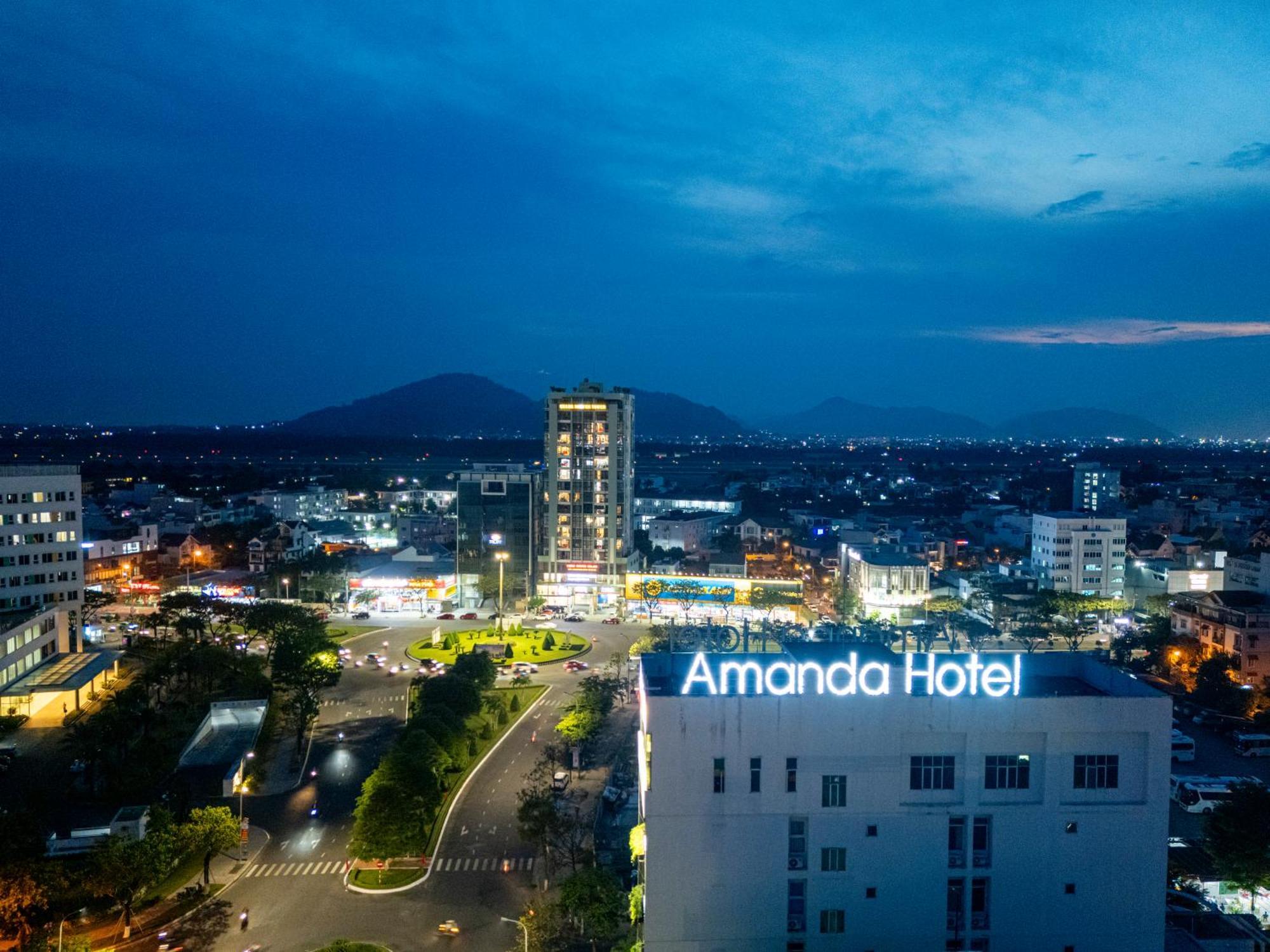 Hold Amanda Boutique Hotel Дананг Екстер'єр фото